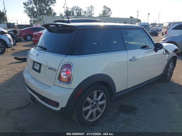 2011 MINI COOPER S WMWSV3C54BTY14167 Photo 3