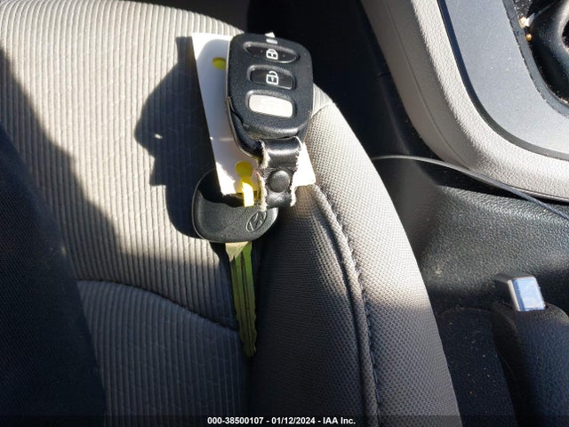 Hyundai 2017 2017 5NPD84LF9HH009344 Image 27