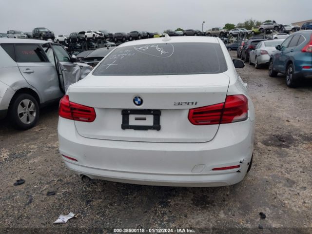 WBA8E1G55JNU89461 BMW 320i