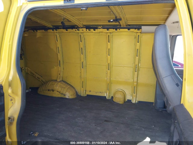 Chevrolet Express 2500 Work Van 2017 1GCWGAFF1H1246570 Image 8