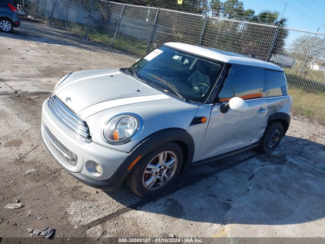 2011 MINI COOPER WMWSU3C55BT252573 Photo 1