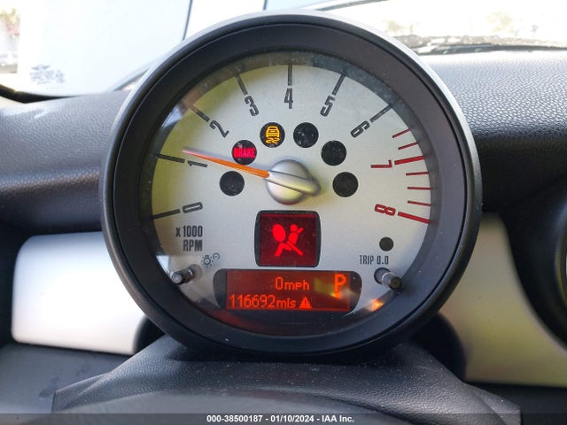 2011 MINI COOPER WMWSU3C55BT252573 Photo 6