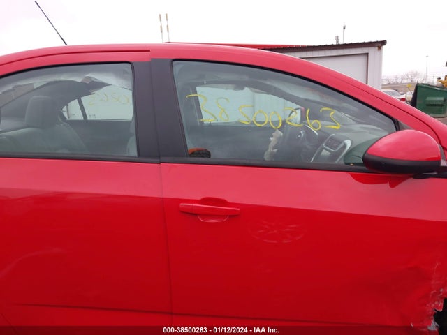 Chevrolet Sonic Ls Auto 2017 1G1JB5SHXH4152122 Image 14
