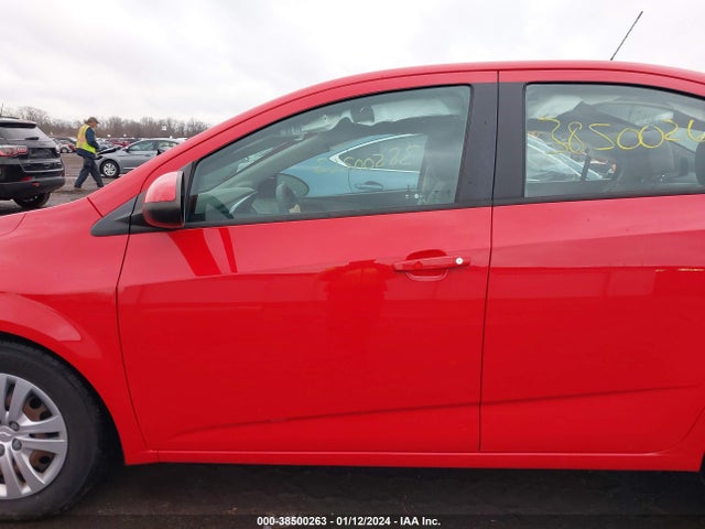 Chevrolet Sonic Ls Auto 2017 1G1JB5SHXH4152122 Image 15