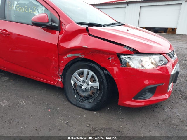 Chevrolet Sonic Ls Auto 2017 1G1JB5SHXH4152122 Image 6