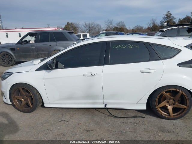 Ford FOCUS ST 2017 1FADP3L97HL338567 Image 14