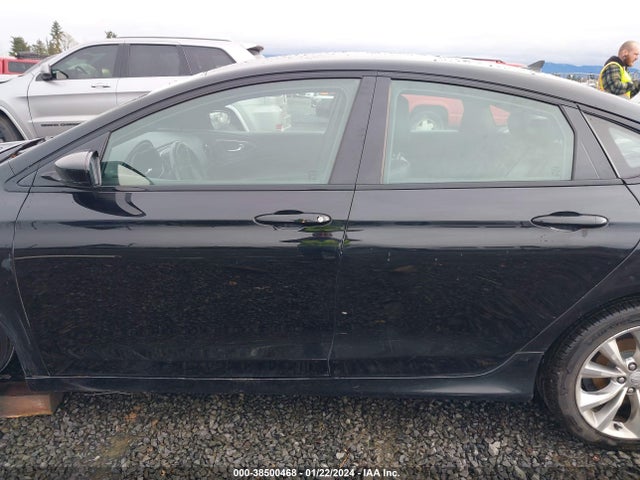 2015 CHRYSLER 200 S VIN: 1C3CCCBGXFN518715