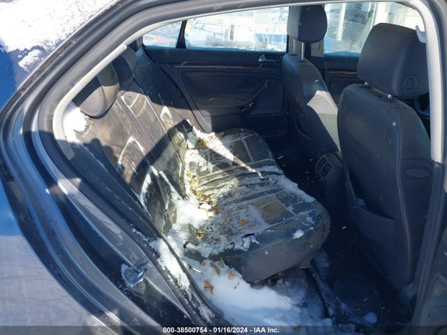 2005 VOLKSWAGEN JETTA 2.5 VIN: 3VWDG71K15M632495