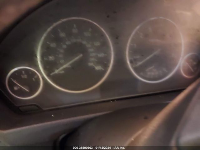 WBA3B1C50FK137373 BMW 320i