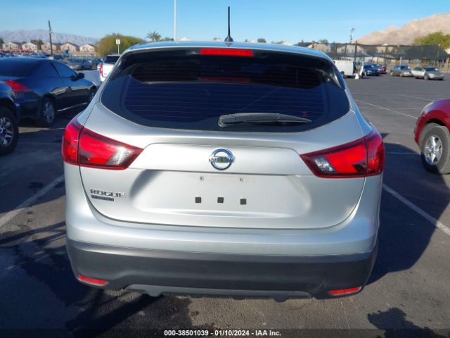 JN1BJ1CP6KW221903 Nissan Rogue Sport S