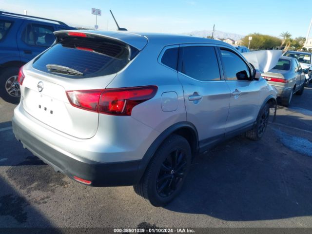 JN1BJ1CP6KW221903 Nissan Rogue Sport S