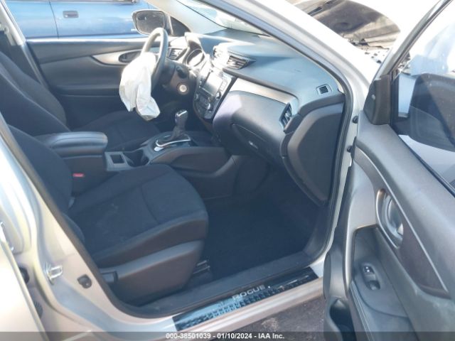 JN1BJ1CP6KW221903 Nissan Rogue Sport S