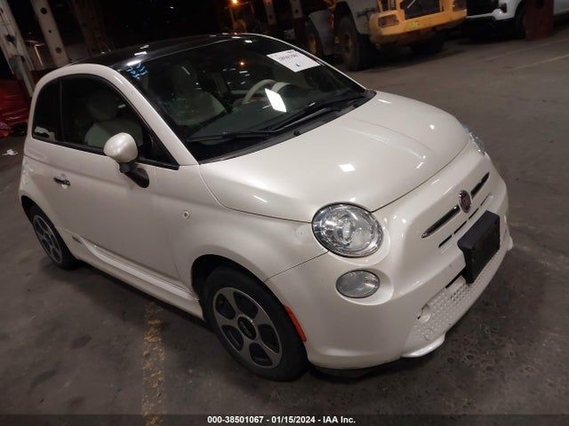 2017 FIAT 500E 3C3CFFGE6HT600718 Photo 0