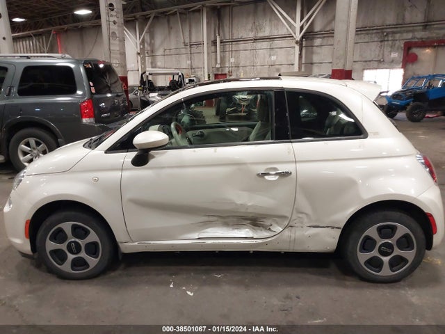 Fiat 500E BATTERY ELECTRIC 2017 3C3CFFGE6HT600718 Image 14