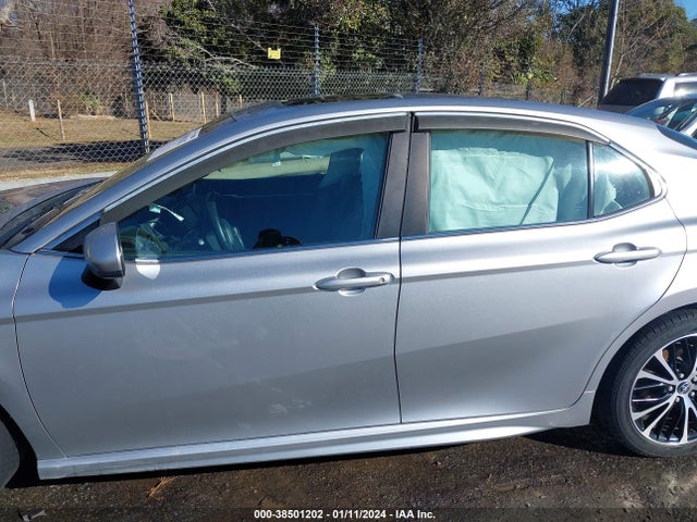 Toyota CAMRY SE 2018 4T1B11HK1JU064037 Image 14