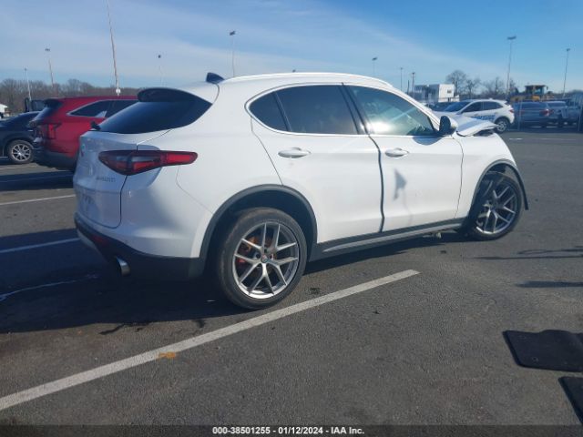 ZASFAKBN0J7B81936 Alfa Romeo Stelvio Ti Awd