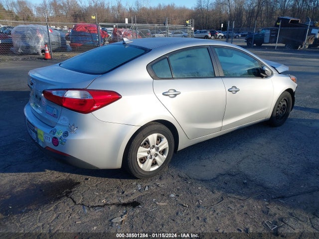 KIA FORTE LX 2016 KNAFK4A66G5523418 Image 4