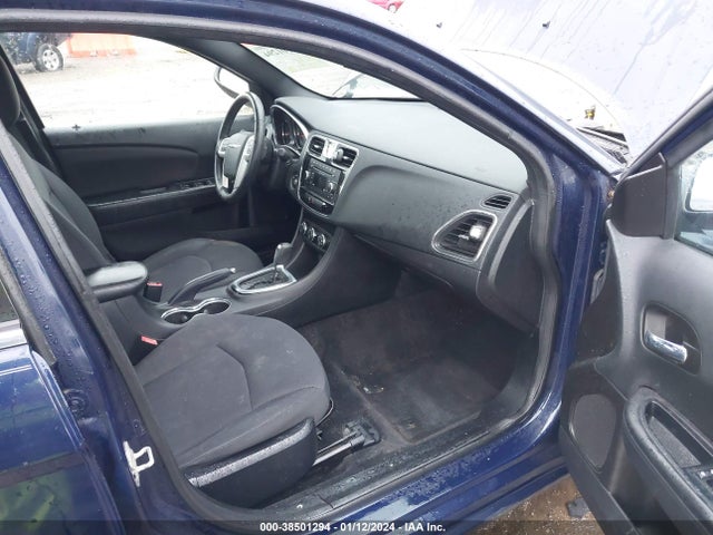 1C3CCBBB3EN153369 Chrysler 200 Touring
