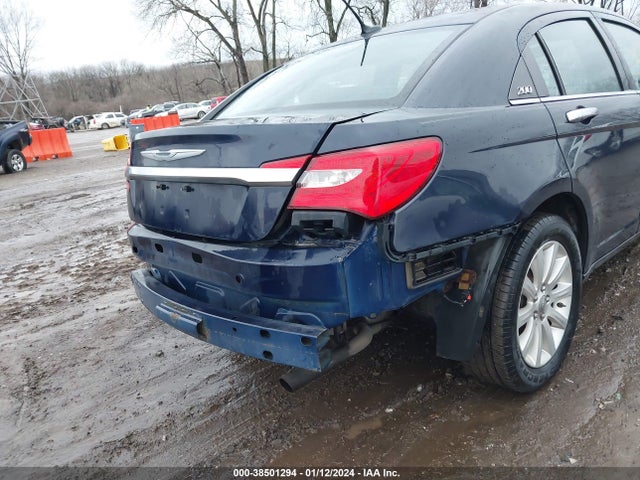 Chrysler 200 Touring 2014 1C3CCBBB3EN153369 Image 6