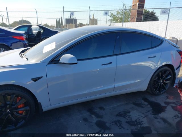 5YJ3E1EB4KF368149 Tesla Model 3 Long Range/performance