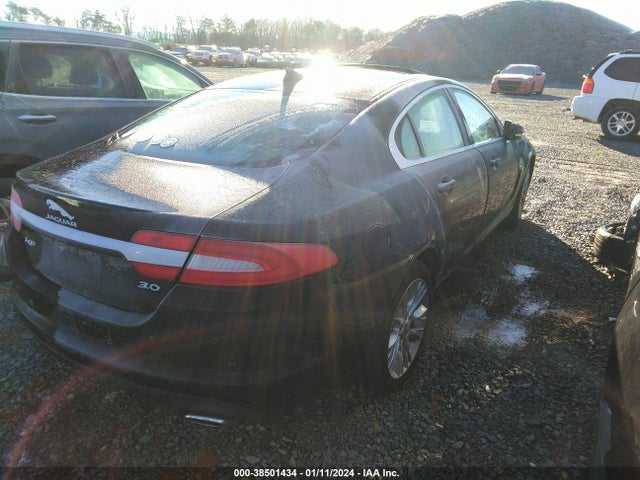 2014 JAGUAR XF SAJWA0EX9E8U09265 Photo 3