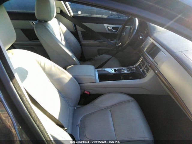 2014 JAGUAR XF SAJWA0EX9E8U09265 Photo 4