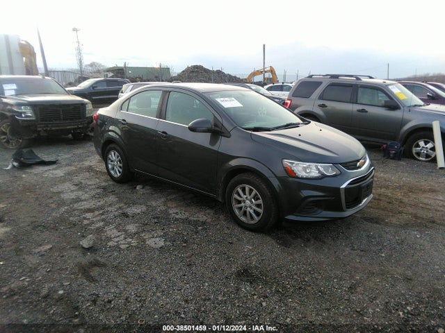Chevrolet Sonic Lt Auto 2017 1G1JD5SH7H4103437 Image 1