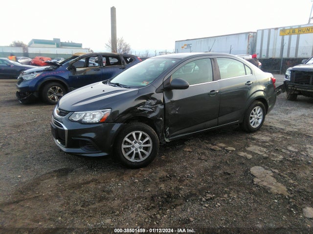 Chevrolet Sonic Lt Auto 2017 1G1JD5SH7H4103437 Image 2