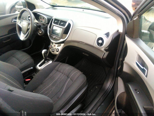 Chevrolet Sonic Lt Auto 2017 1G1JD5SH7H4103437 Image 5