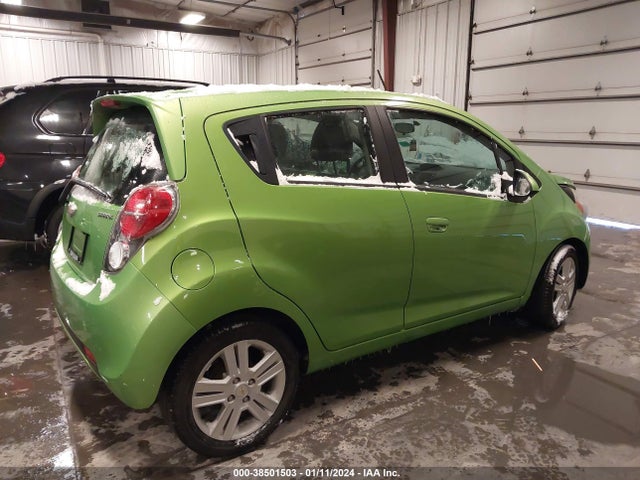Chevrolet Spark 1lt Cvt 2015 KL8CD6S92FC730119 Image 4