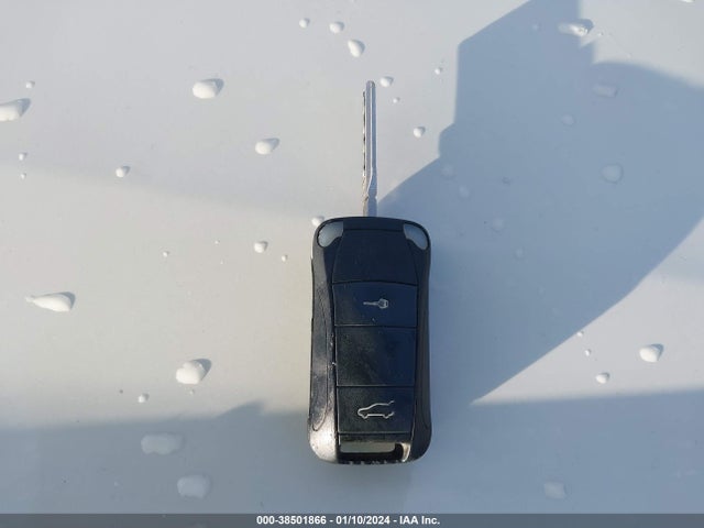 2004 PORSCHE CAYENNE WP1AC29P44LA90862 Photo 10