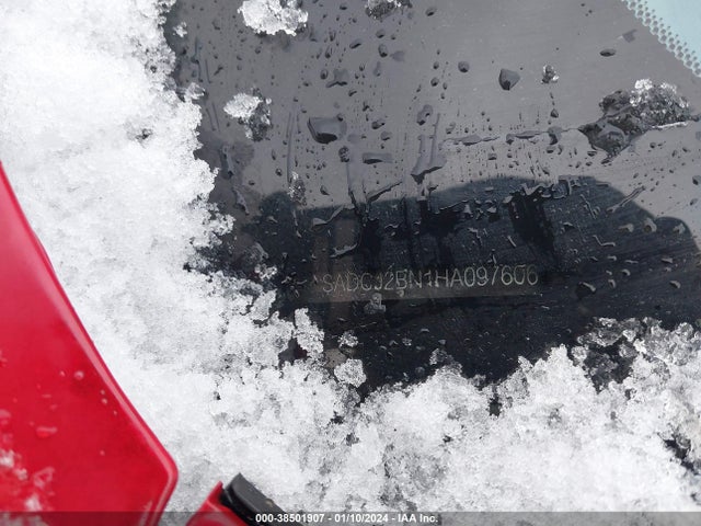 2017 JAGUAR F-PACE SADCJ2BN1HA097606 Photo 8