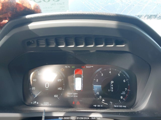 2020 VOLVO XC90 T5 MOMENTUM 7 PASSENGER VIN: YV4102CK8L1579246