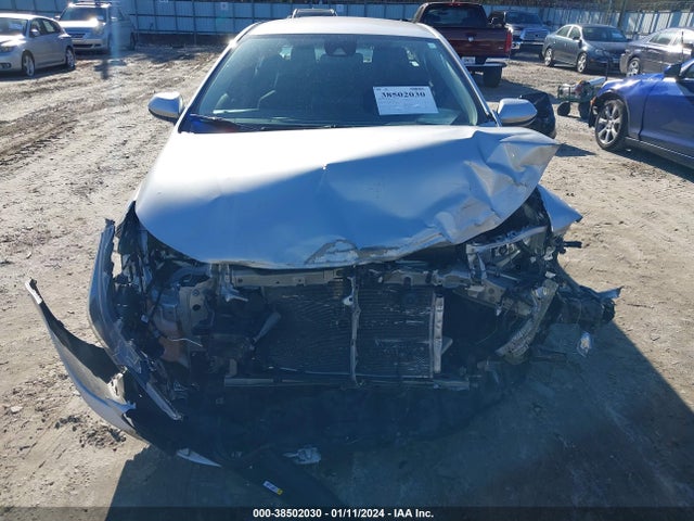 Toyota COROLLA LE 2021 5YFEPMAE8MP183761 Image 13