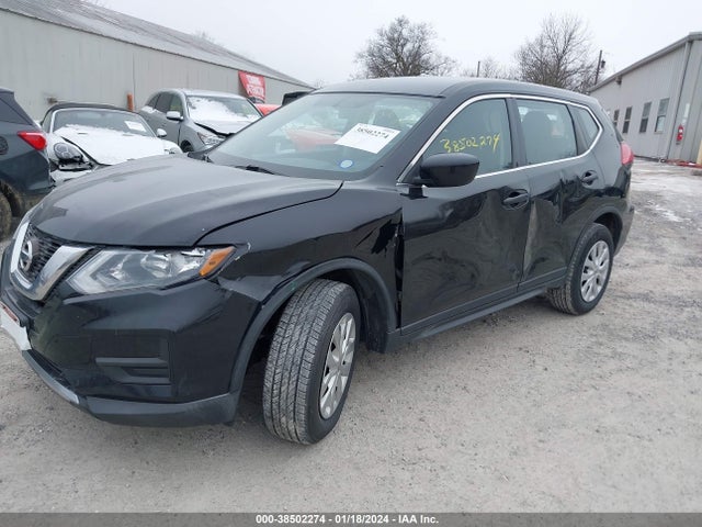Nissan ROGUE S 2017 KNMAT2MV9HP559546 Image 2