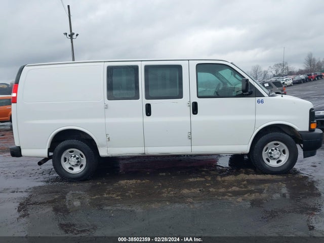 Chevrolet Express 2500 Work Van 2017 1GCWGAFF7H1340355 Image 13