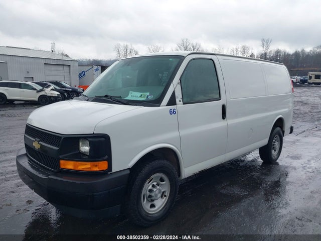 Chevrolet Express 2500 Work Van 2017 1GCWGAFF7H1340355 Image 2
