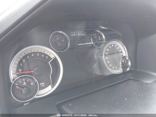 RAM 1500 Laramie  4x4 5'7 Box 2018 1C6RR7NG3JS284507 Image 15
