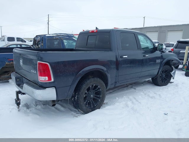 RAM 1500 Laramie  4x4 5'7 Box 2018 1C6RR7NG3JS284507 Image 4