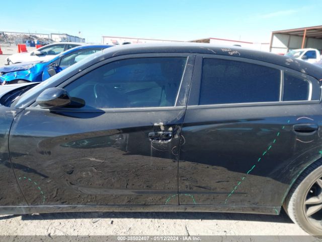 2C3CDXBG5JH290113 Dodge Charger Sxt Rwd