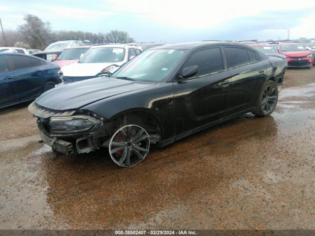 2C3CDXBG5JH290113 Dodge Charger Sxt Rwd