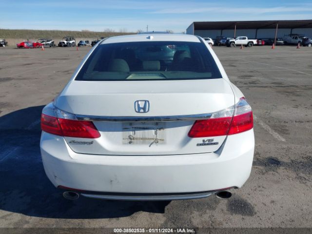 1HGCR3F9XFA011456 Honda Accord Touring