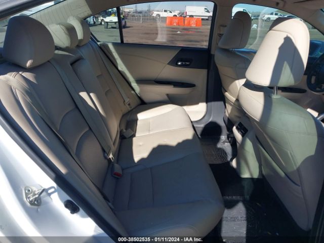 1HGCR3F9XFA011456 Honda Accord Touring