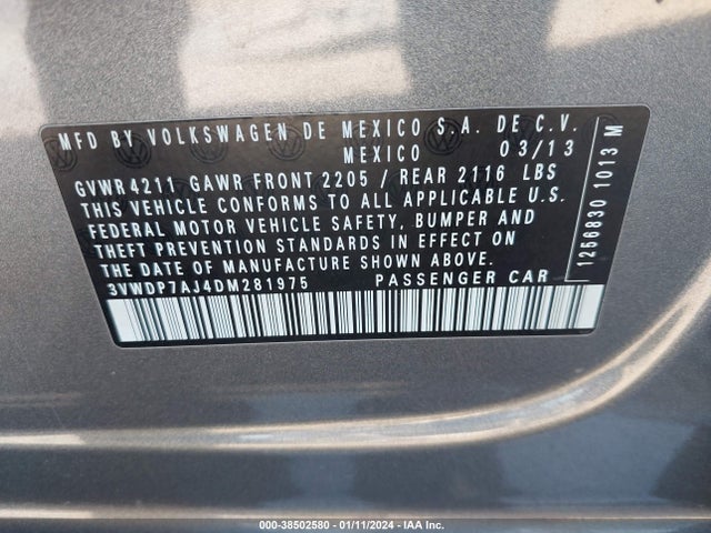 2013 VOLKSWAGEN JETTA 2.5L SE VIN: 3VWDP7AJ4DM281975