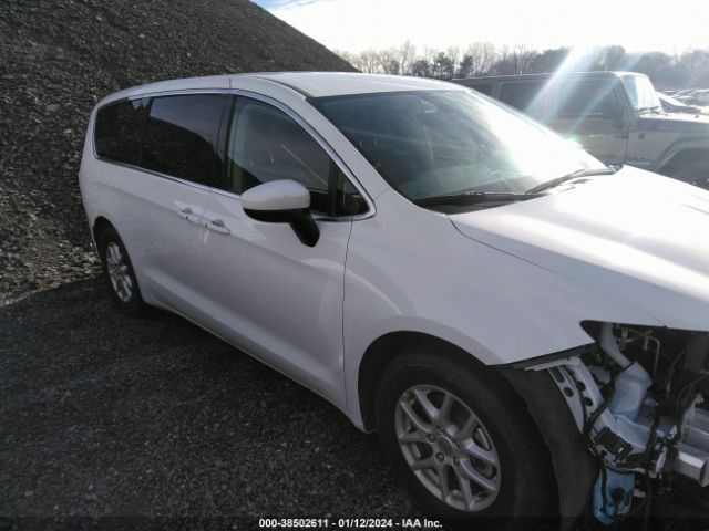 2C4RC1CG3NR218976 Chrysler Voyager Lx