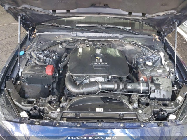 2017 JAGUAR XE SAJAR4BG3HA973277 Photo 9