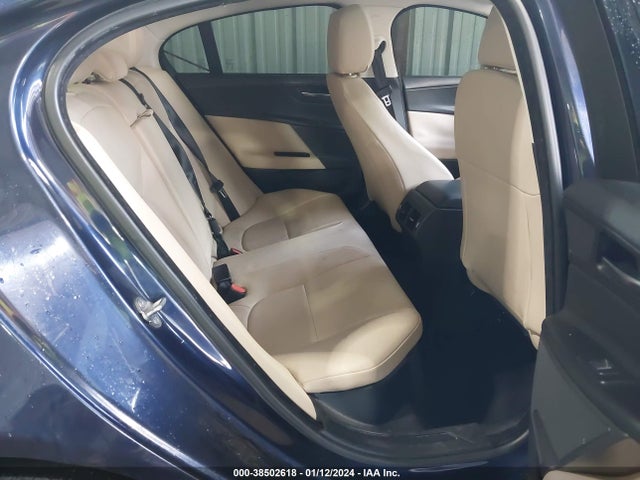 2017 JAGUAR XE SAJAR4BG3HA973277 Photo 7