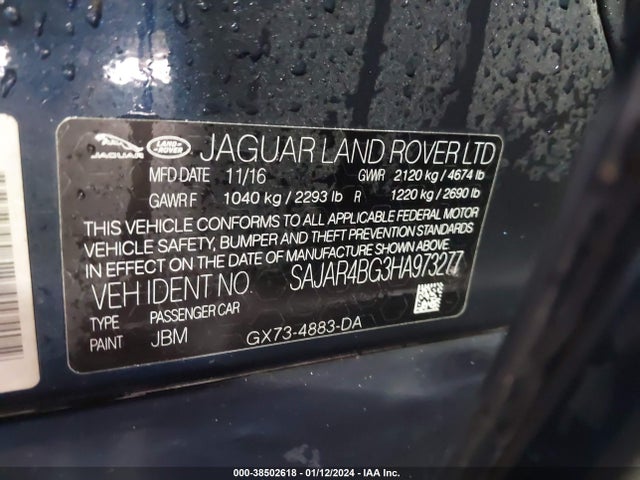 2017 JAGUAR XE SAJAR4BG3HA973277 Photo 8