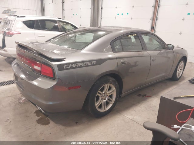 2011 DODGE CHARGER VIN: 2B3CL3CG6BH590445