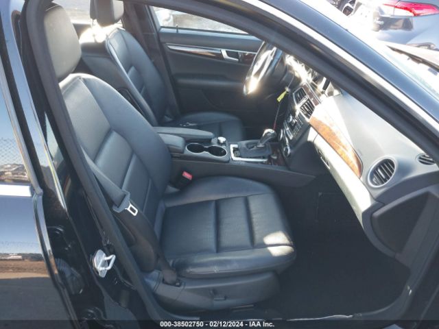 WDDGF4HB4ER316942 Mercedes-Benz C 250 Luxury/sport